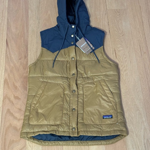 Patagonia Bivy Hooded Vest - Picture 2 of 5